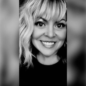 Meet your Posher, Annie